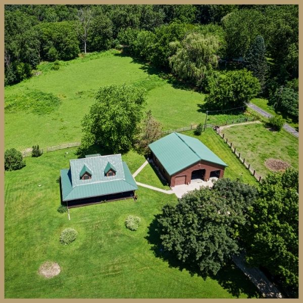 MO-2 Rural home.
